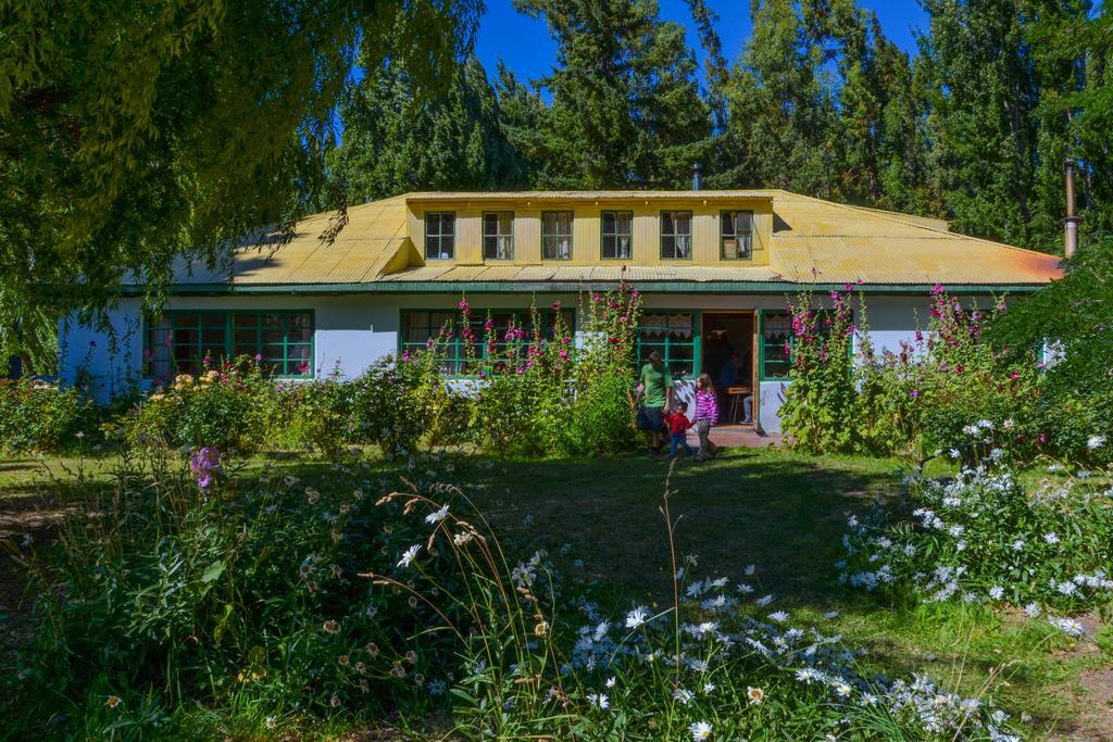 Hosteria De La Patagonia Chile Chico Bagian luar foto